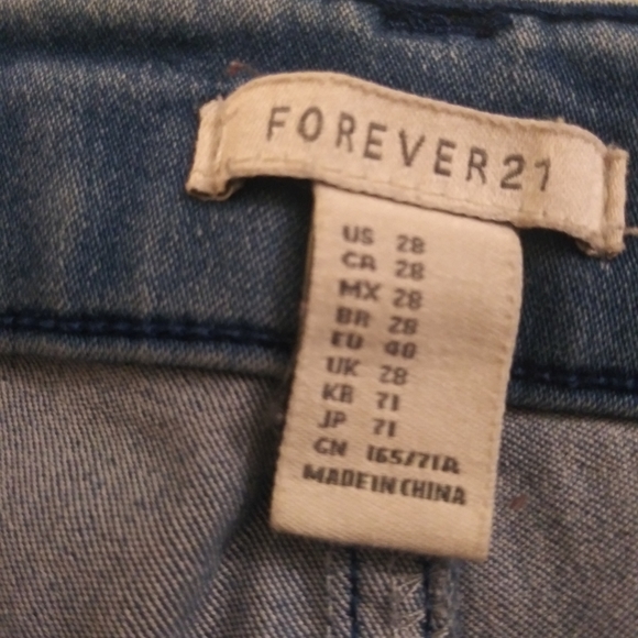 Jeans - Picture 7 of 8